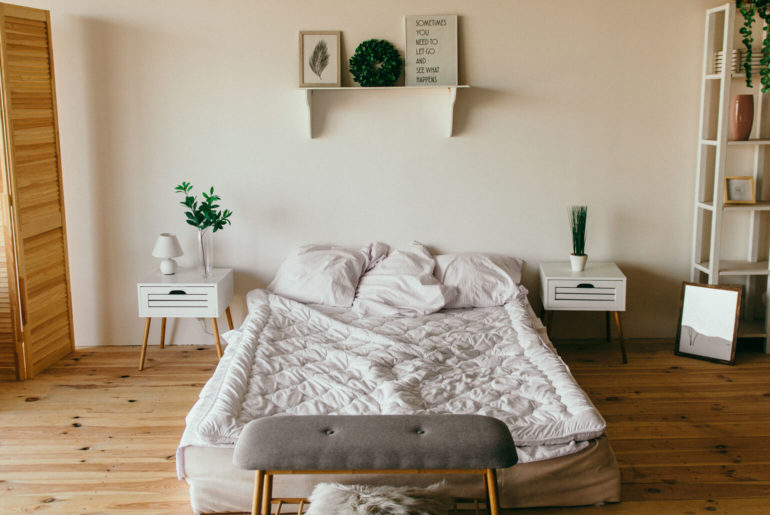 living-in-a-furnished-apartment-pros-digital-nomad