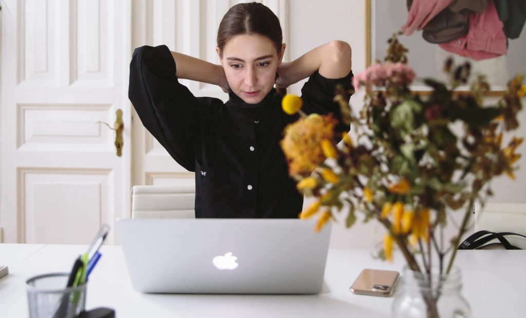 woman working on filing her US taxes abroad