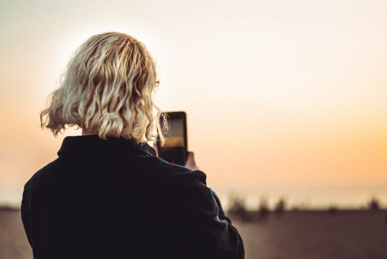 taking picture in venice ca