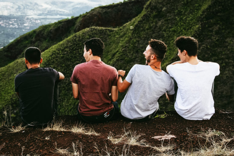 digital nomad friends hiking