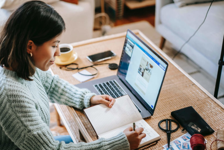 girl working remotley and looking for a job